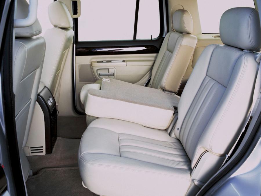  Lincoln Aviator 2002 года  (фото 3 из 11)